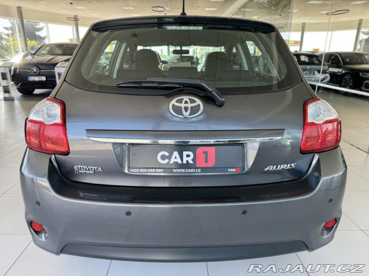 Toyota Auris 1,3VVT-i*PDC*PlnýServis*Č 2010