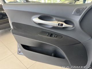 Toyota Auris 1,3VVT-i*PDC*PlnýServis*Č 2010