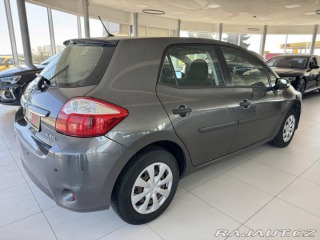 Toyota Auris 1,3VVT-i*PDC*PlnýServis*Č 2010