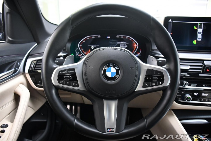 BMW 5 520i M-SPORT 1M ČR REZERV 2023