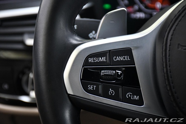 BMW 5 520i M-SPORT 1M ČR REZERV 2023