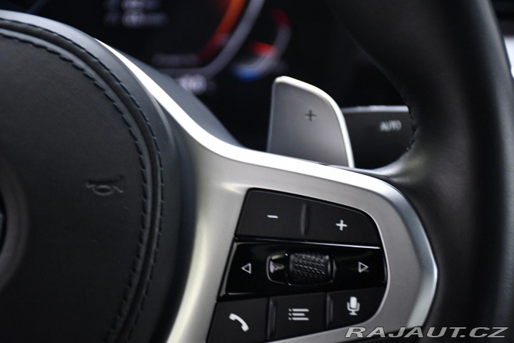 BMW 5 520i M-SPORT 1M ČR REZERV 2023