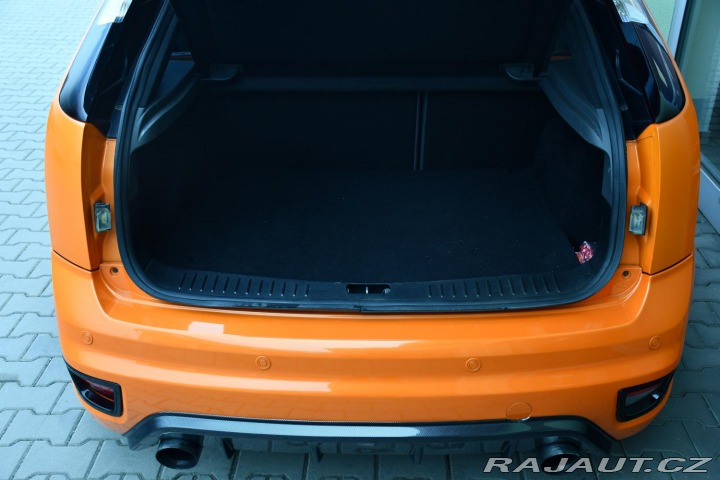 Ford Focus 2.5 ST REMUS RECARO VYHŘ. 2006