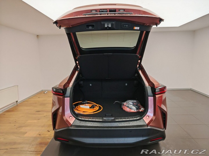 Lexus Ostatní modely 500e Prestige 1800