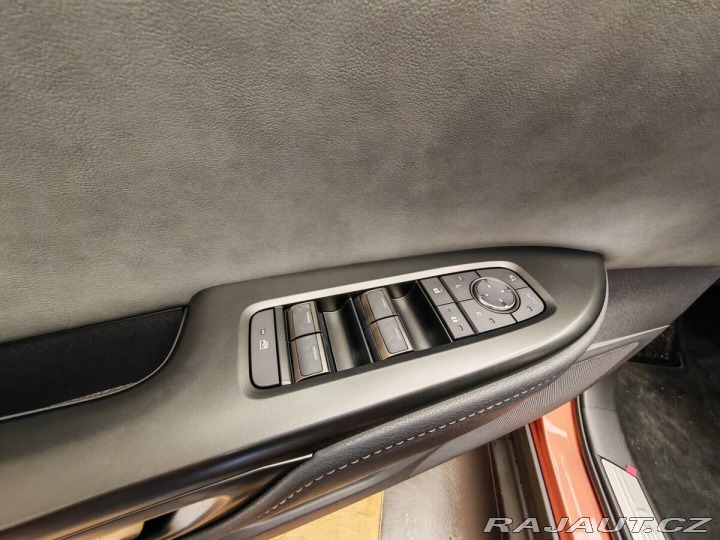 Lexus Ostatní modely 500e Prestige 2025