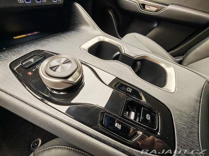 Lexus Ostatní modely 500e Prestige 1800