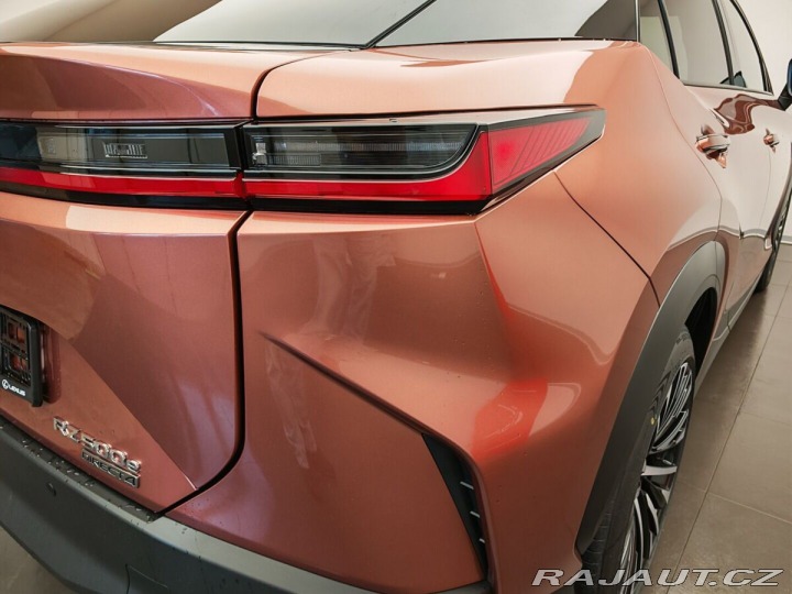 Lexus Ostatní modely 500e Prestige 1800