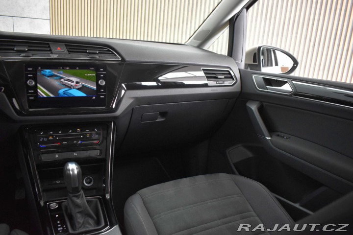 Volkswagen Touran 2.0 TDI DSG*TAŽNÉ*DPH*ČR 2023