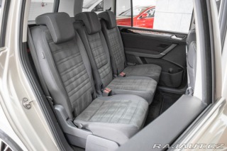 Volkswagen Touran 2.0 TDI DSG*TAŽNÉ*DPH*ČR 2023