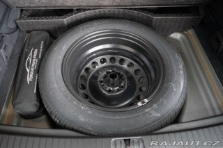 Volkswagen Touran 2.0 TDI DSG*TAŽNÉ*DPH*ČR 2023