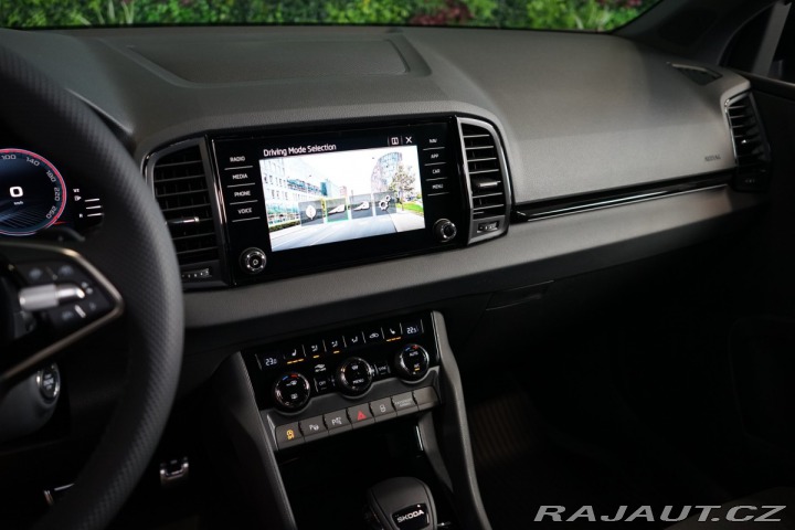 Škoda Karoq 1.5 TSI*SPORTLINE*ACC*CAN 2025