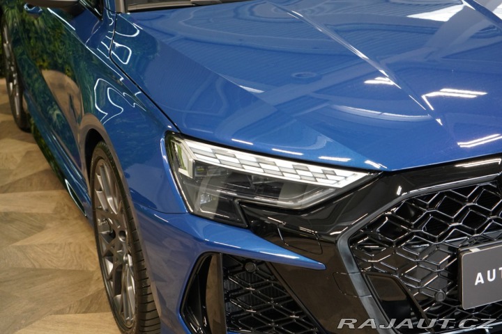 Audi RS3  2025
