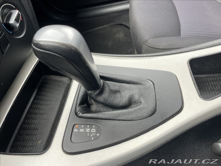 BMW 3 2,0 318d Automat, bez kor 2011