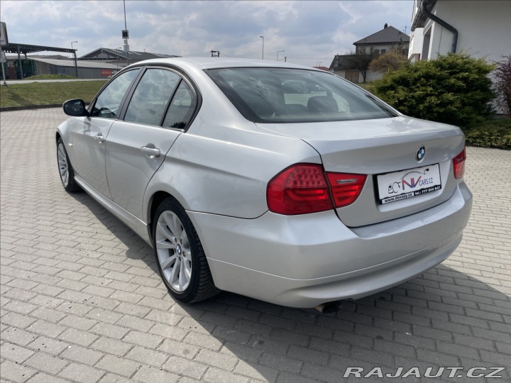 BMW 3 2,0 318d Automat, bez kor 2011