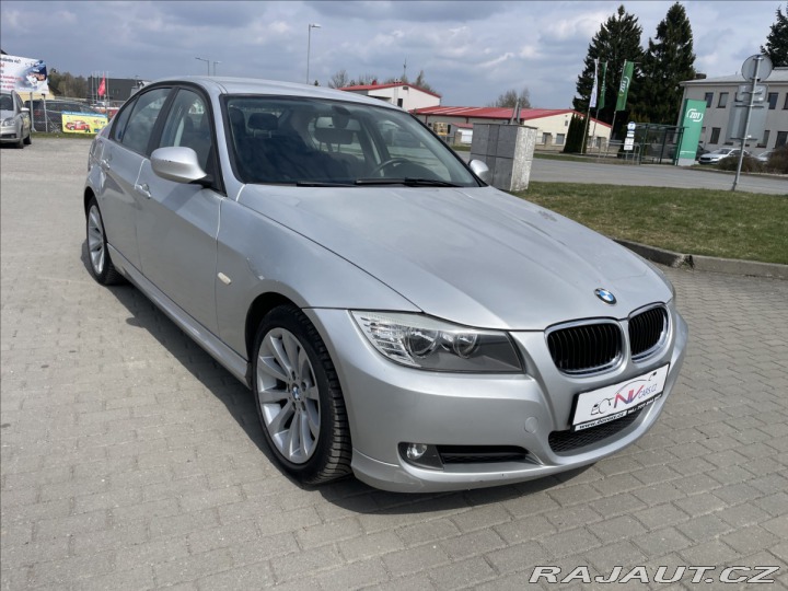 BMW 3 2,0 318d Automat, bez kor 2011
