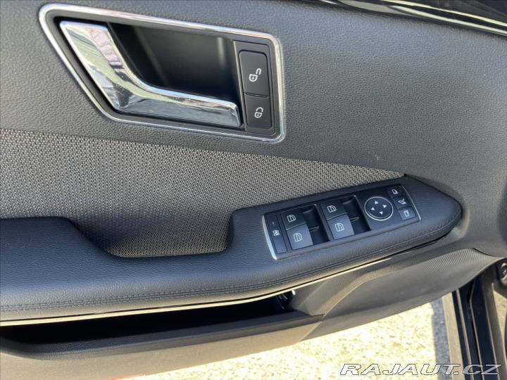 Mercedes-Benz E 2,1 CDi 100kW AVANTGARDE 2011