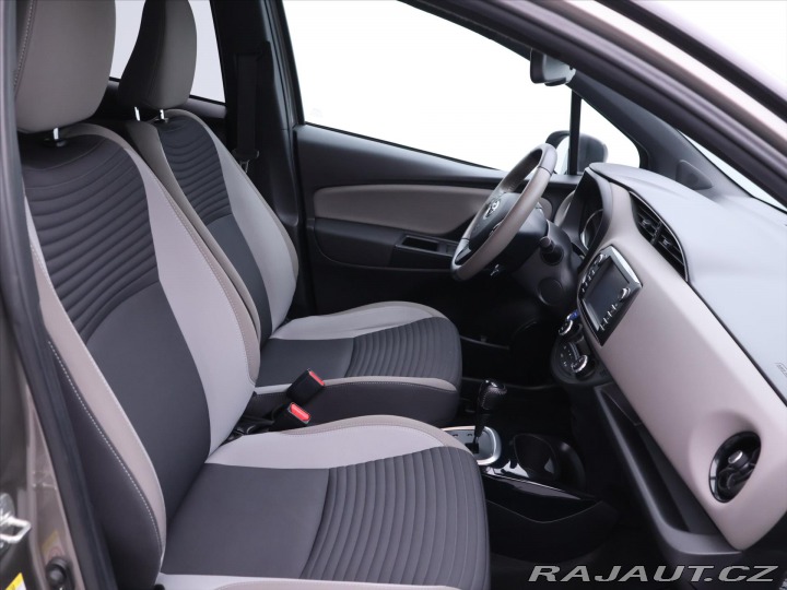 Toyota Yaris 1,5 Hybrid Automat CZ 1.M 2017