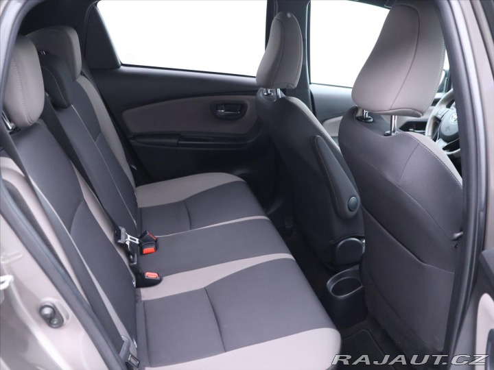 Toyota Yaris 1,5 Hybrid Automat CZ 1.M 2017