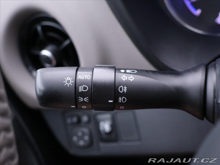 Toyota Yaris 1,5 Hybrid Automat CZ 1.M 2017