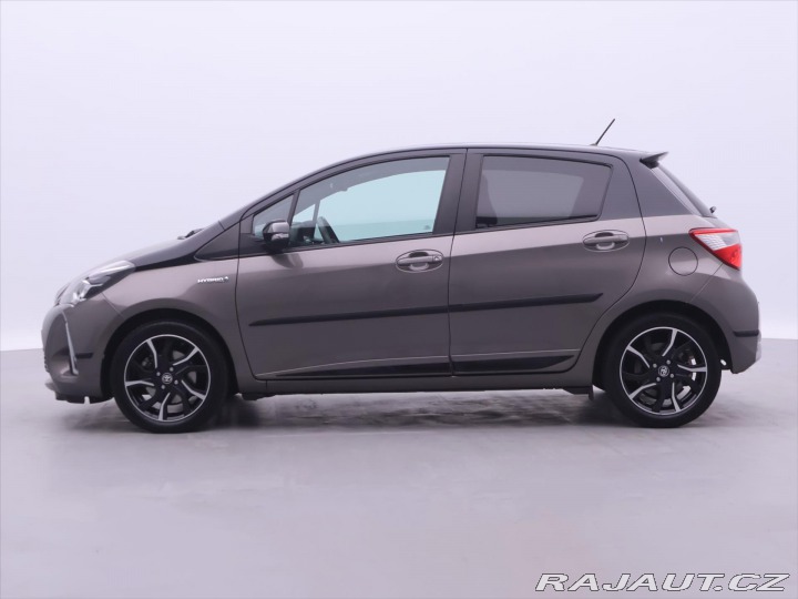 Toyota Yaris 1,5 Hybrid Automat CZ 1.M 2017