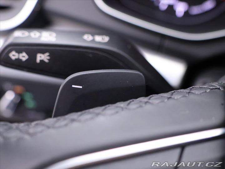 Audi Q5 2,0 TDI quattro S tronic 2022