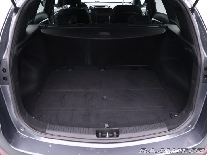 Hyundai i30 1,6 GDI 99kW Weekend CZ 2017