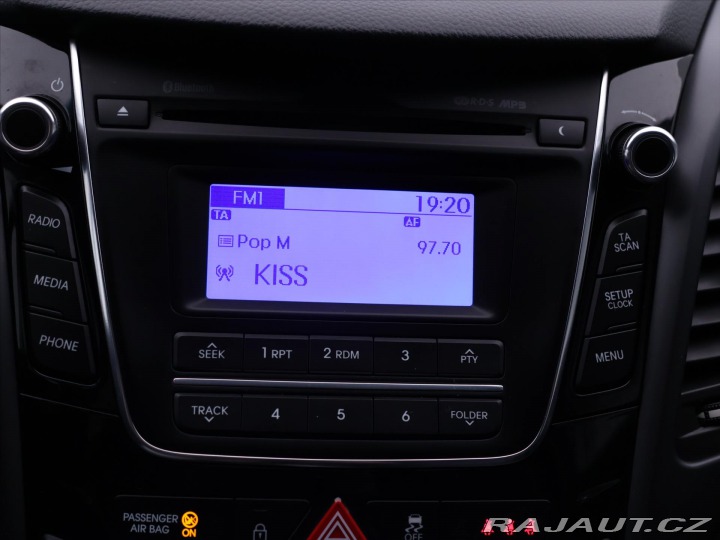 Hyundai i30 1,6 GDI 99kW Weekend CZ 2017