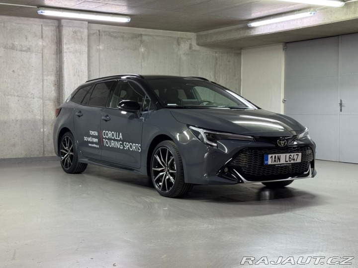 Toyota Corolla GR SPORT 1.8 Hybrid e-CV 2026