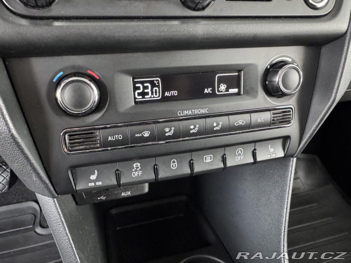 Škoda Rapid 1,6TDI 77kW Eleg*Xenon*Na 2014