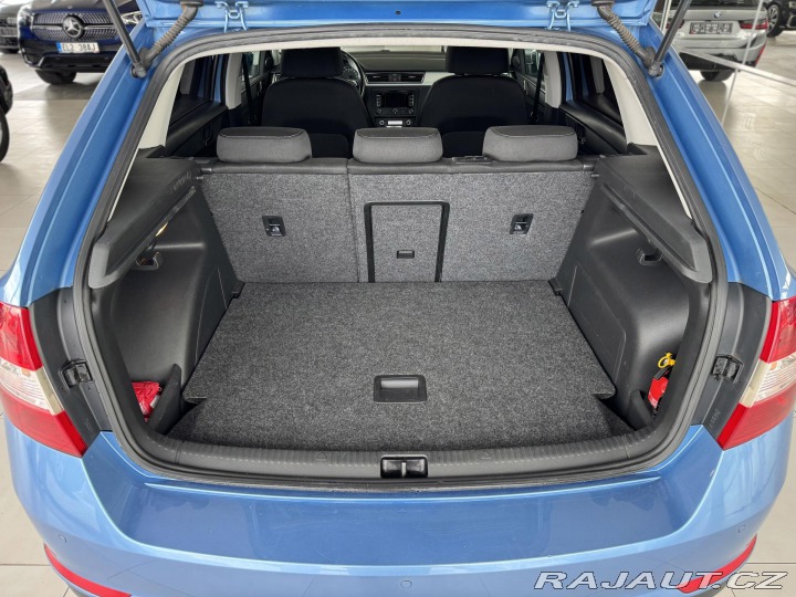 Škoda Rapid 1,6TDI 77kW Eleg*Xenon*Na 2014