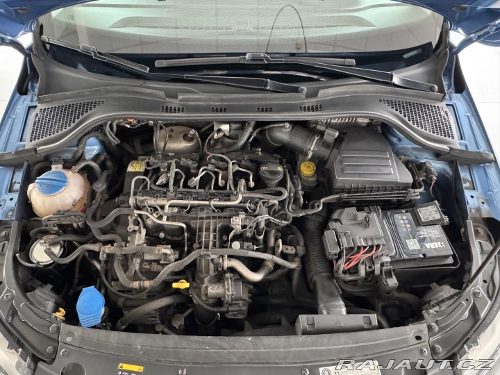 Škoda Rapid 1,6TDI 77kW Eleg*Xenon*Na 2014