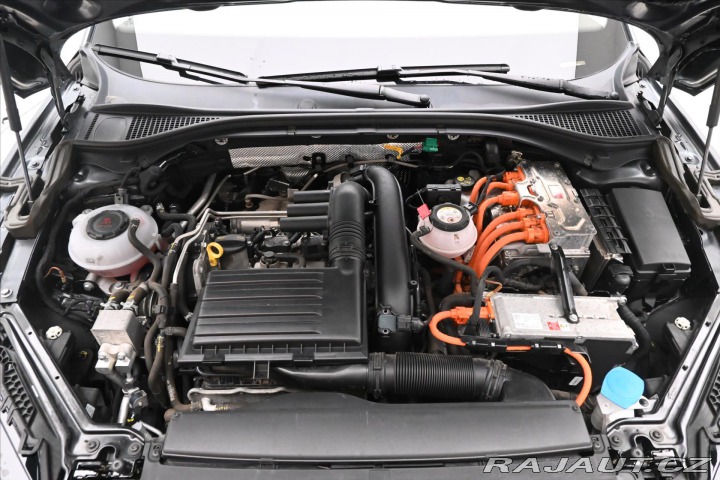 Škoda Superb 1,4 TSI iV 160 kW DSG Sty 2020