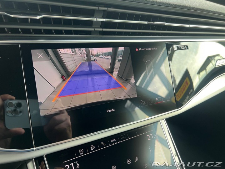 Audi Q8 S-line  210kW Webasto Zár 2023