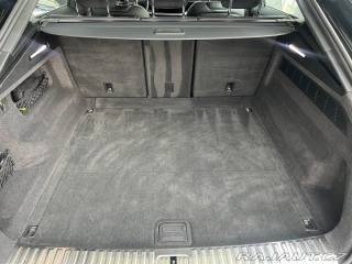 Audi Q8 S-line 210kW Webasto Zár 2023