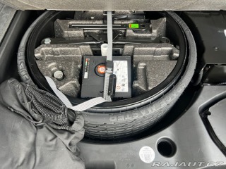 Audi Q8 S-line 210kW Webasto Zár 2023