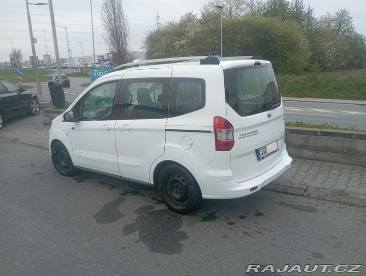 Ford Tourneo Courier  2017