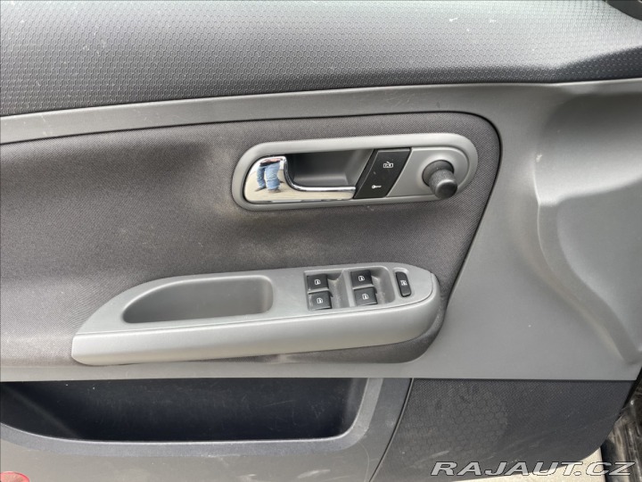 Seat Ibiza 1,6 i 77kw Klimatronic, b 2008