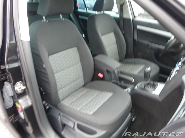 Škoda Octavia 1.2TSI 77kW NAVI TAŽNÉ SE 2011