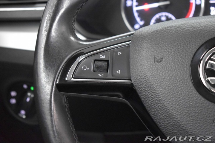 Škoda Superb 2.0 TDI DSG*TAŽNÉ*2xPNEU* 2017