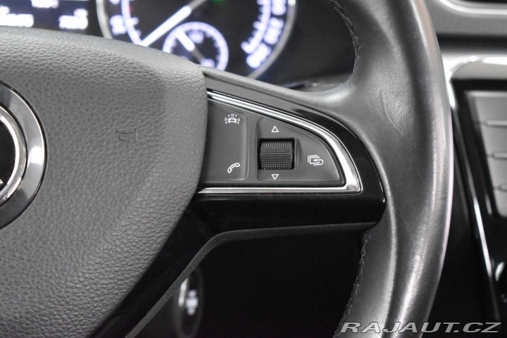 Škoda Superb 2.0 TDI DSG*TAŽNÉ*2xPNEU* 2017