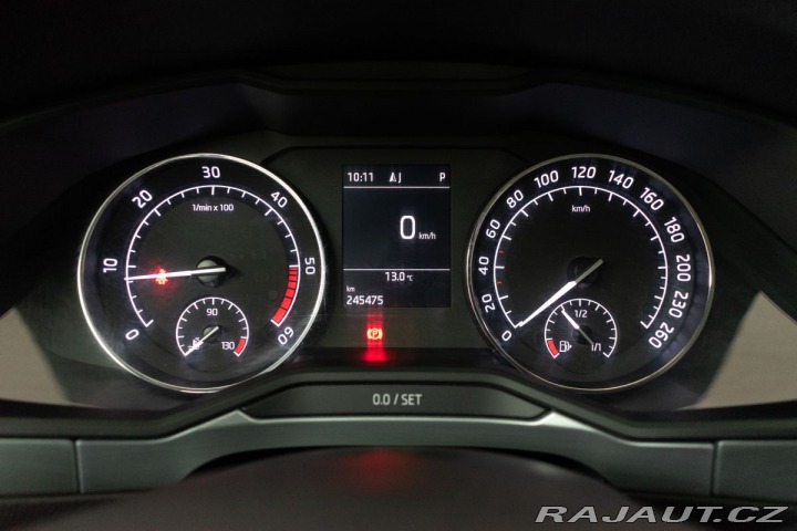 Škoda Superb 2.0 TDI DSG*TAŽNÉ*2xPNEU* 2017