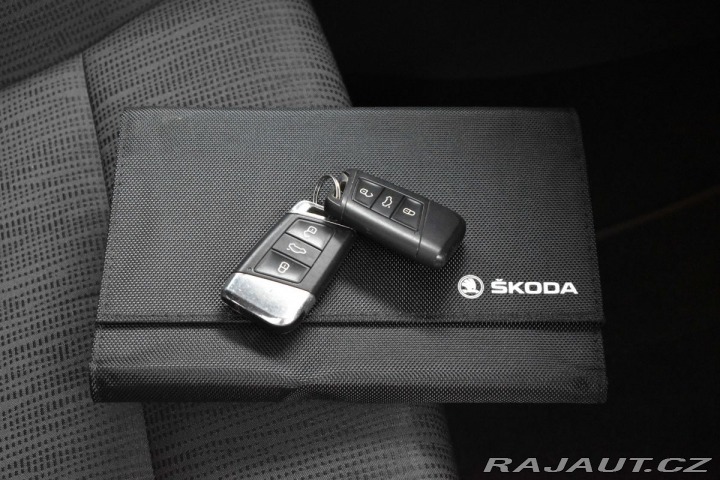 Škoda Superb 2.0 TDI DSG*TAŽNÉ*2xPNEU* 2017