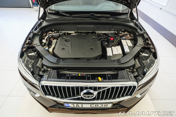 Volvo XC60 B5 AWD 173kW Inscription 2021