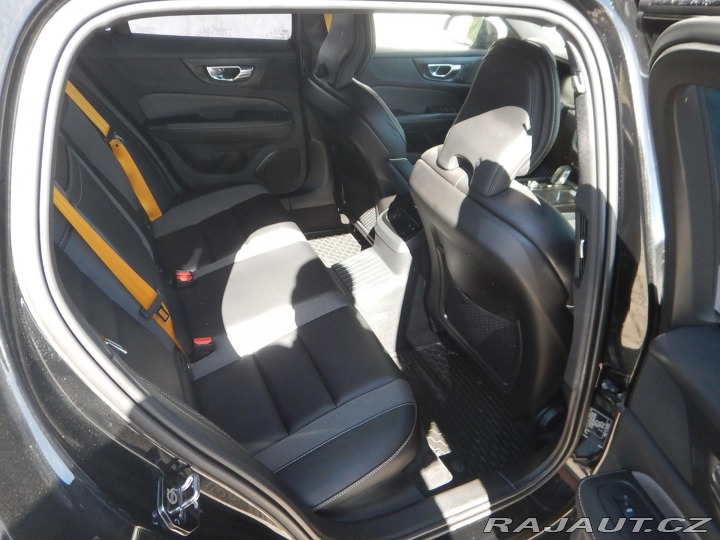 Volvo V60 T8 POLESTAR ENGINEERED 2020