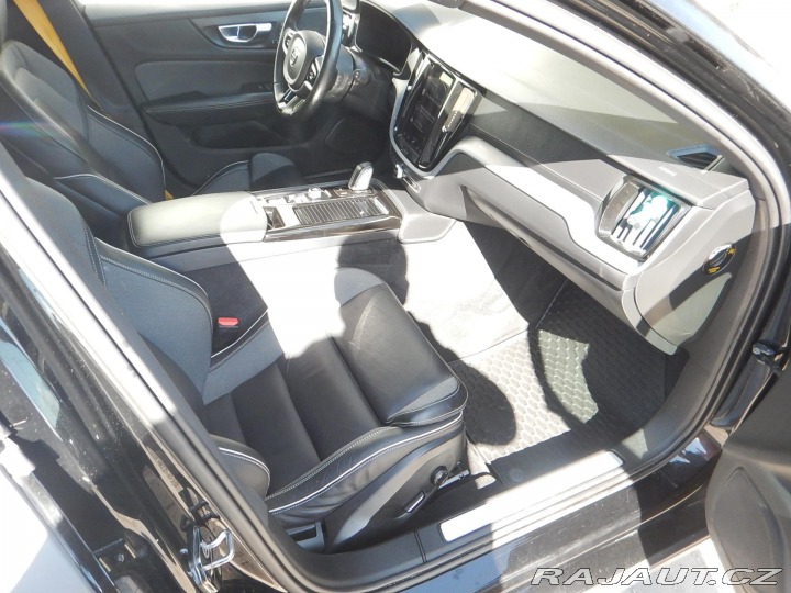 Volvo V60 T8 POLESTAR ENGINEERED 2020