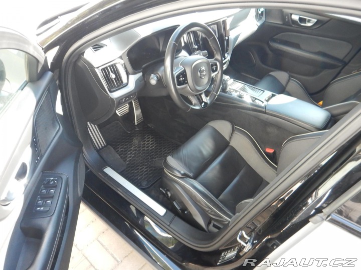 Volvo V60 T8 POLESTAR ENGINEERED 2020