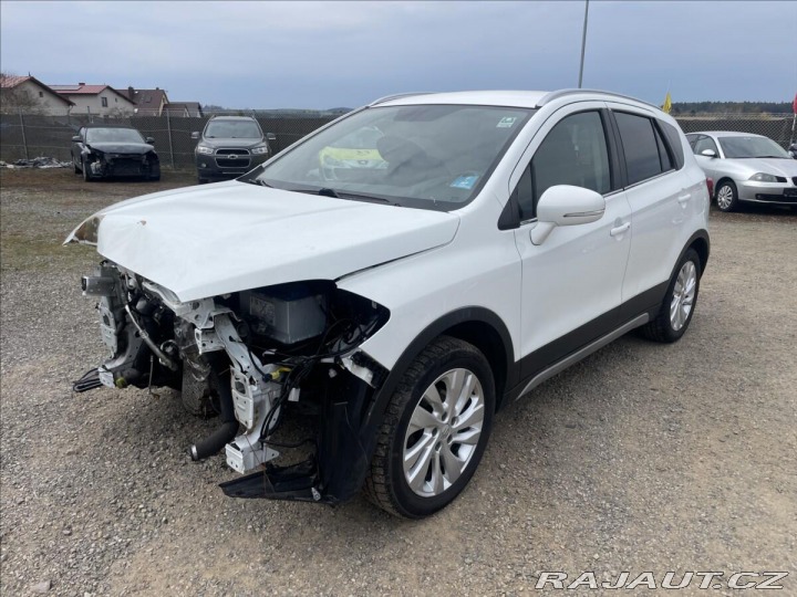 Suzuki SX4 S-Cross 3,0 DDiS 88kw 4x4 havarov 2016