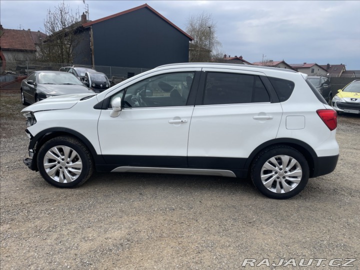 Suzuki SX4 S-Cross 3,0 DDiS 88kw 4x4 havarov 2016