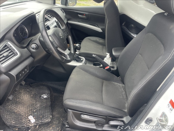 Suzuki SX4 S-Cross 3,0 DDiS 88kw 4x4 havarov 2016