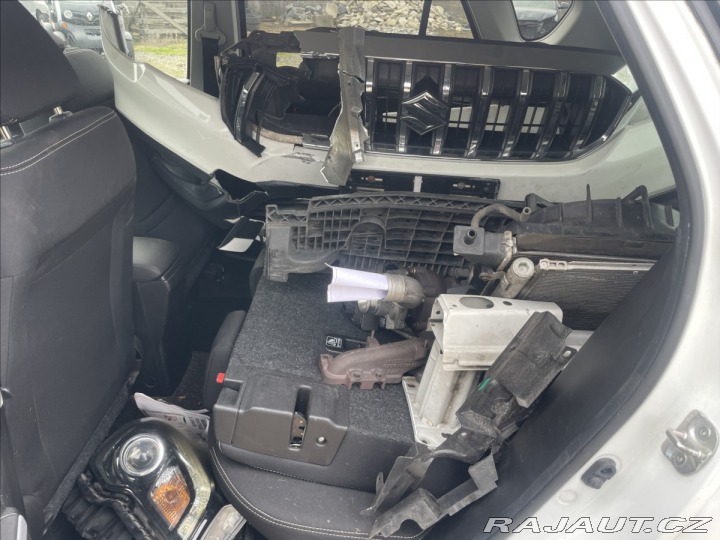 Suzuki SX4 S-Cross 3,0 DDiS 88kw 4x4 havarov 2016